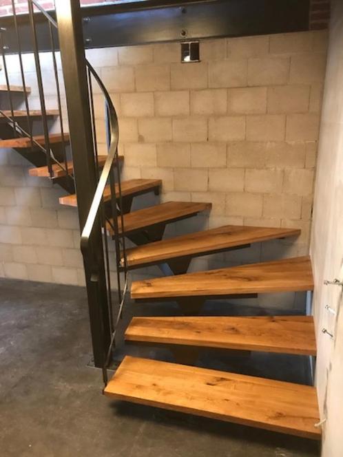 Eiken treden met verschillende hoeken, op maat gemaakt 40mm, Tuin en Terras, Palen, Balken en Planken, Nieuw, Palen, Ophalen of Verzenden
