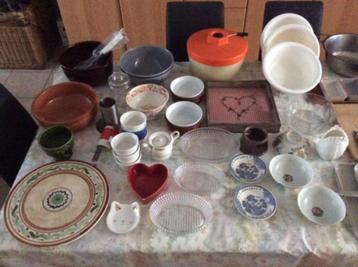 Te koop allerlei keuken gerei beschikbaar voor biedingen