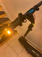 Ninebot e2pro+lader,werkt perfect zonder problemen, Ophalen, Zo goed als nieuw, Elektrische step (E-scooter)