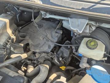Motor van een Mercedes Sprinter beschikbaar voor biedingen