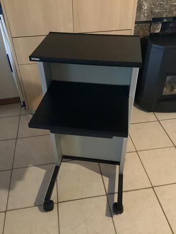 Instrumentenwagen kine , laptop , …. beschikbaar voor biedingen