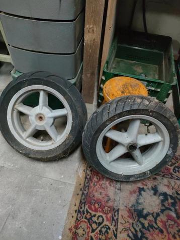 Booster wielen  beschikbaar voor biedingen