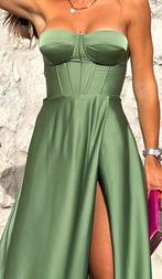 Robe demoiselle honneur M/L, Vêtements | Femmes, Habits de circonstance, Enlèvement, Comme neuf