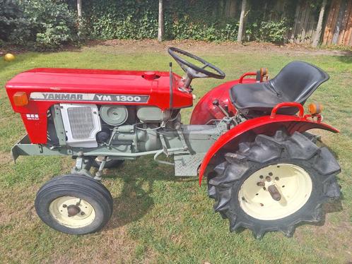 Minitractor + bakfrees, klepelmaaier, hakselaar, Tuin en Terras, Hakselaars, Zo goed als nieuw, Ophalen