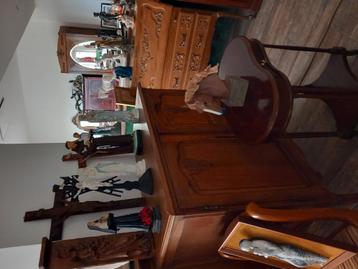 Opening van de rommelmarkt op 1 oktober  beschikbaar voor biedingen