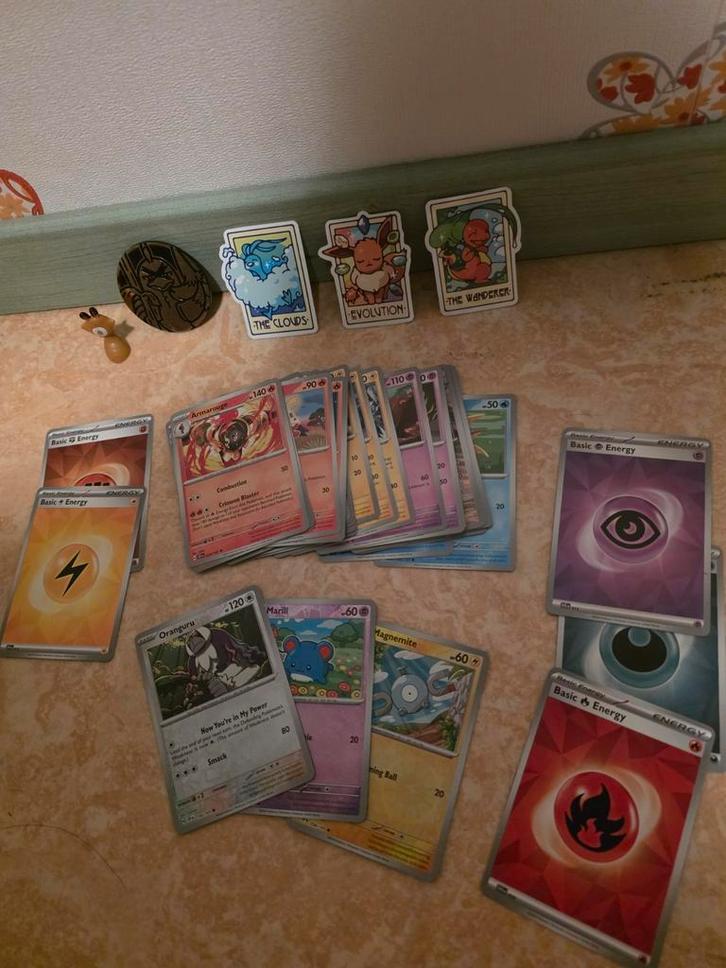 Pokémon kaarten pakket voor kinderen [ 5.00€ voor alles ], Hobby en Vrije tijd, Verzamelkaartspellen | Pokémon, Zo goed als nieuw