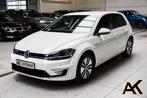 Volkswagen e-Golf 35.8kWh - NAVI / CAMERA / ACC / PDC / SMAR, Autos, 100 kW, Achat, Euro 6, Entreprise