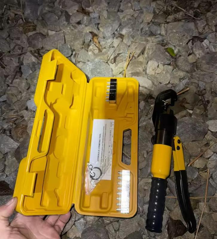 Pince à sertir hydraulique 8T – 4 à 70 mm² – 8 matrices, Bricolage & Construction, Outillage | Outillage à main, Neuf, Envoi