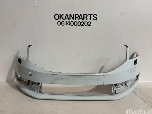 Skoda Octavia IV 5E Facelift voorbumper 5E0807221N, Auto-onderdelen, Carrosserie, Bumper, Voor, Gebruikt