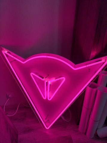 Dainese Neon groot beschikbaar voor biedingen
