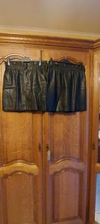 Vend jupes cuir femme prix 5 euros, Vêtements | Femmes, Robes, Enlèvement ou Envoi, Noir