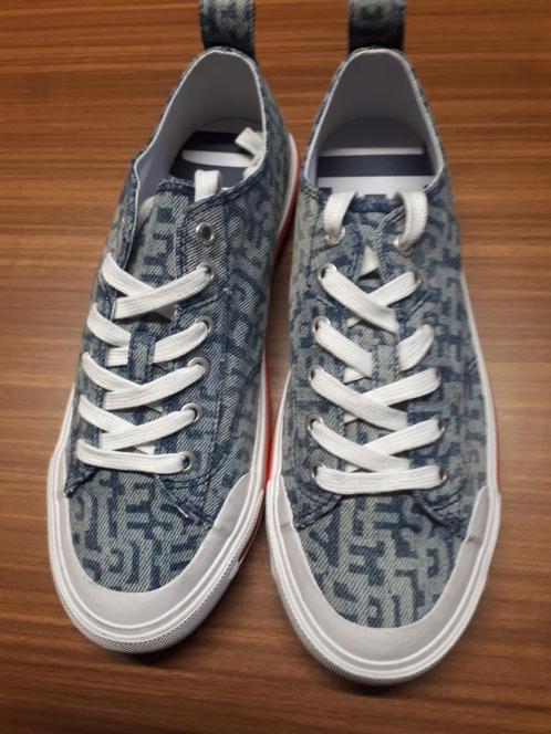 Diesel S-Athos low sneakers Blue ice maat 41, Vêtements | Hommes, Chaussures, Neuf, Baskets, Bleu, Enlèvement ou Envoi