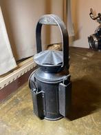 Vieille lampe de mineur, Enlèvement