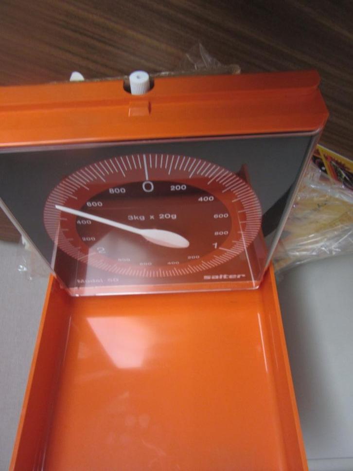 Retro wandweegschaal zyliss - Nieuw, Antiek en Kunst, Curiosa en Brocante, Ophalen of Verzenden