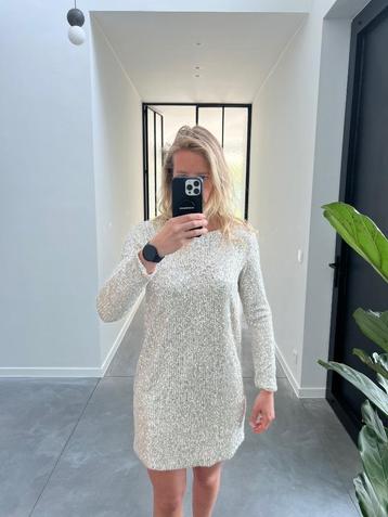 Emma Ella Paris paillettenjurk beschikbaar voor biedingen