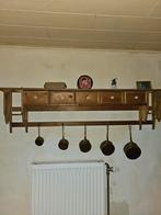 Archelle avec les poêlon