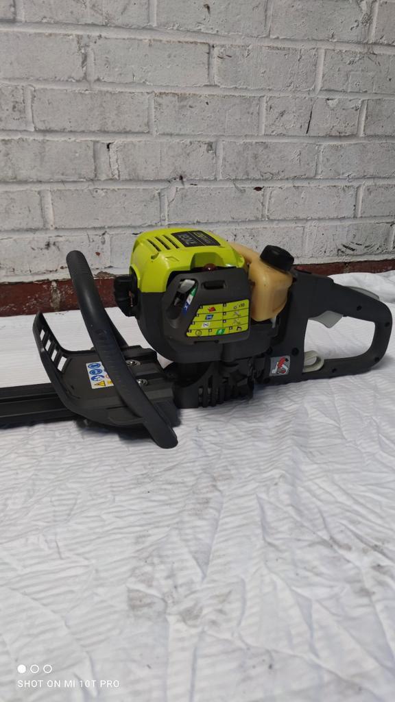 Heggenschaar in goede staat!, Tuin en Terras, Heggenscharen, Zo goed als nieuw, Benzine, Ophalen