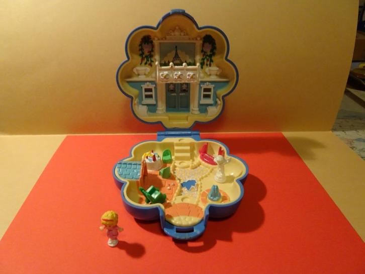 Polly Pocket - Fifi's Parijse appartementsboxset, Verzamelen, Poppetjes en Figuurtjes, Gebruikt, Ophalen of Verzenden