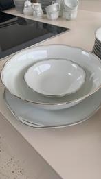 Wit porseleinen servies met zilver rand, Antiek en Kunst, Ophalen