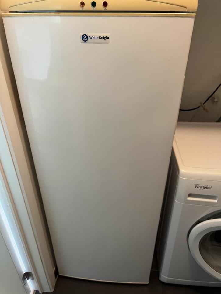 White Knight diepvriezer GT/N245S, Elektronische apparatuur, Vriezers en Diepvrieskisten, Gebruikt, Vrijstaand, Vrieskast, 140 tot 160 cm