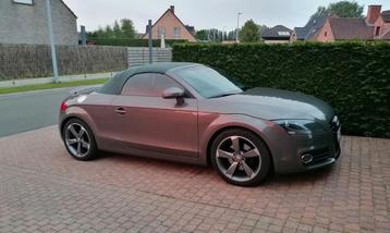 Audi tt cabriolet 1800cc, Autos, Achat, Cabriolet, Noir, Radio