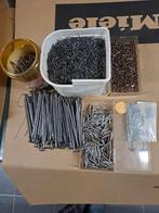 Spijkers allerlei, Ophalen, Zo goed als nieuw, Spijkers