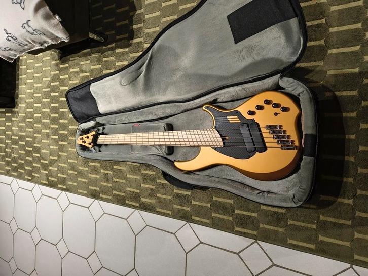 Dingwall NG-2 Gold Matte 5 string basgitaar, Musique & Instruments, Instruments à corde | Guitares | Basses, Comme neuf, Enlèvement