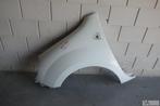 Voorscherm spatbord wit Renault Kangoo 2008 - 2013 €50, Auto-onderdelen, Ophalen of Verzenden, Gebruikt, Renault, Spatbord