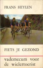 (sp174) Fiets je gezond, vademecum voor de wielertoerist, Livres, Livres de sport, Utilisé, Enlèvement ou Envoi