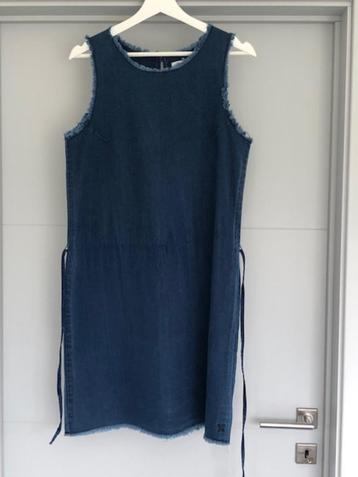 Jurk small / blauw beschikbaar voor biedingen