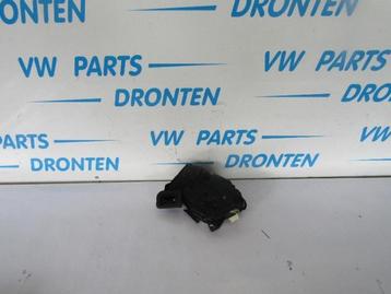Serrure portière cylindre droit d'un Volkswagen Polo, Autos : Pièces & Accessoires, Enlèvement ou Envoi, 3 mois de garantie, Utilisé