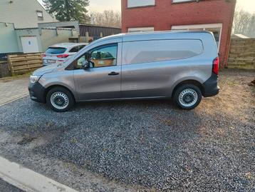Renault kangoo van 3 2024 te koop zo goed als nieuw!, Autos, Noir, Tissu, 4 cylindres, Essence