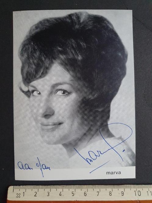 Marva Mollet (met handtekening ) Zangeres Vlissegem, Verzamelen, Postkaarten | Themakaarten, Ongelopen, 1960 tot 1980, Muziek
