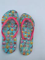 Strand ️ slippers  mt 36-37 emoji, Ophalen of Verzenden, Gedragen, Slippers, Emoji