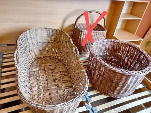 Lot d'anciens articles en osier, Huis en Inrichting, Woonaccessoires | Schalen en Manden, Gebruikt, Mand, Overige vormen, Riet