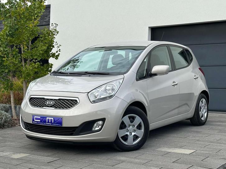 Kia Venga 1.6i Automaat Aut. Airco - PDC - Trekhaak, Auto's, Kia, Bedrijf, Te koop, Venga, ABS, Airbags, Airconditioning, Bluetooth