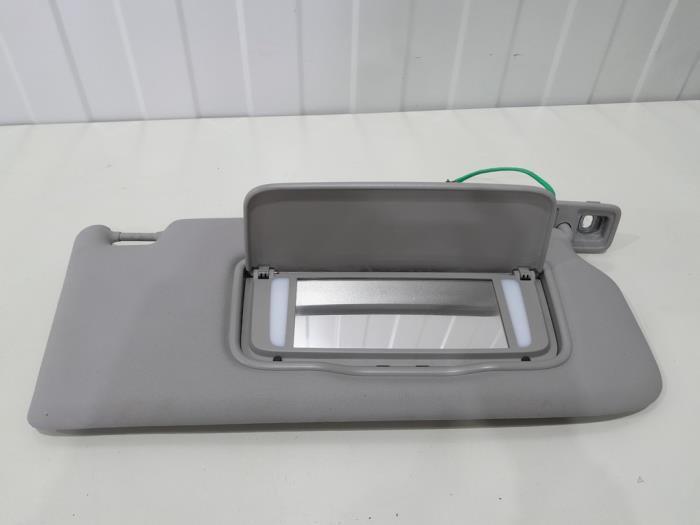 Zonneklep van een Volvo V50, Auto-onderdelen, Interieur en Bekleding, Volvo, Gebruikt, 3 maanden garantie, Ophalen of Verzenden