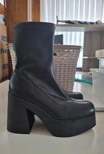 Zwarte hakken/laarzen met dikke zool maat 39(ophalen bilzen), Kleding | Dames, Schoenen, Ophalen, Zwart, Lage of Enkellaarzen