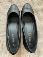 Chaussures en cuir noires NEW Trend One, Neuf, Enlèvement ou Envoi, Escarpins, Trend One