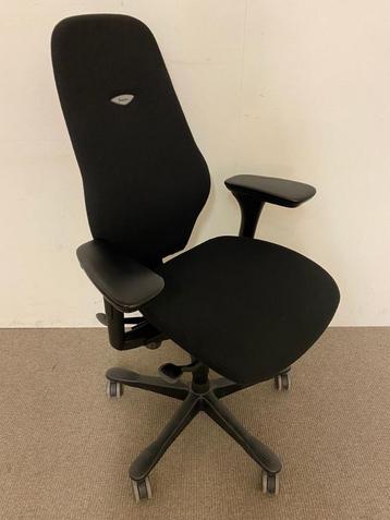 Ergonomische bureaustoel Kinnarps 8000 beschikbaar voor biedingen