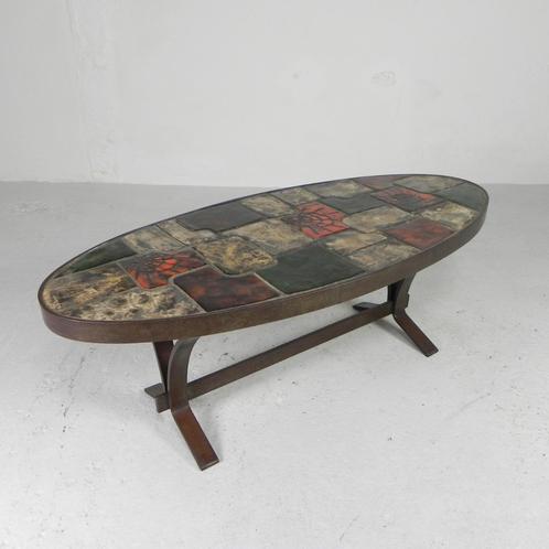 Ovale salontafel, tegeltafel, jaren 70, Antiek en Kunst, Antiek | Meubels | Tafels, Ophalen of Verzenden