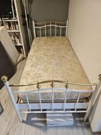 1 persoonsbed met 2 bijpassende nachtkastjes, Huis en Inrichting, Slaapkamer | Bedden, Ophalen, Gebruikt, Wit
