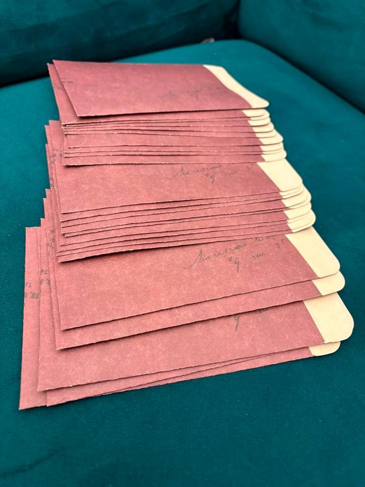 Vintage roodbruine C6 enveloppen (100 stuks), Postzegels en Munten, Brieven en Enveloppen | België, Envelop, Ophalen of Verzenden