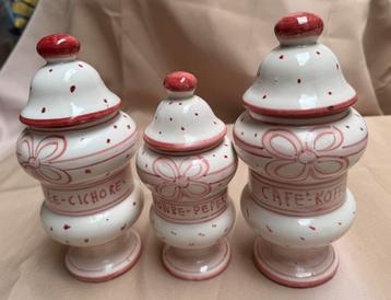 Lot han 3 vintage roze kruidenpotten beschikbaar voor biedingen