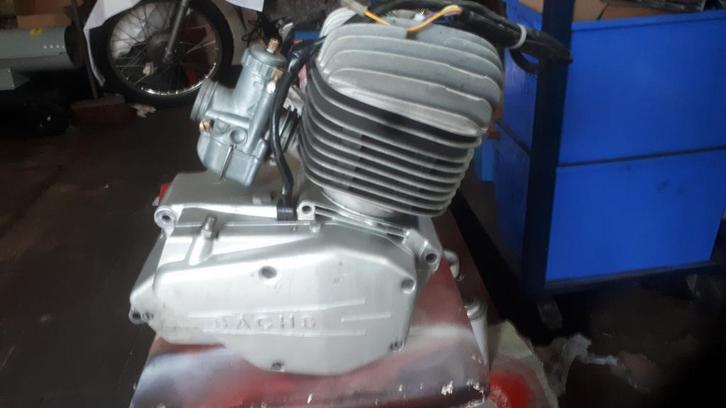 Sachs motor 125cc 5bak, Motoren, Onderdelen | Oldtimers, Ophalen of Verzenden