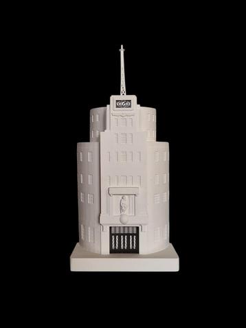 Chisel & Mouse gipsmodel van het Broadcasting House  beschikbaar voor biedingen