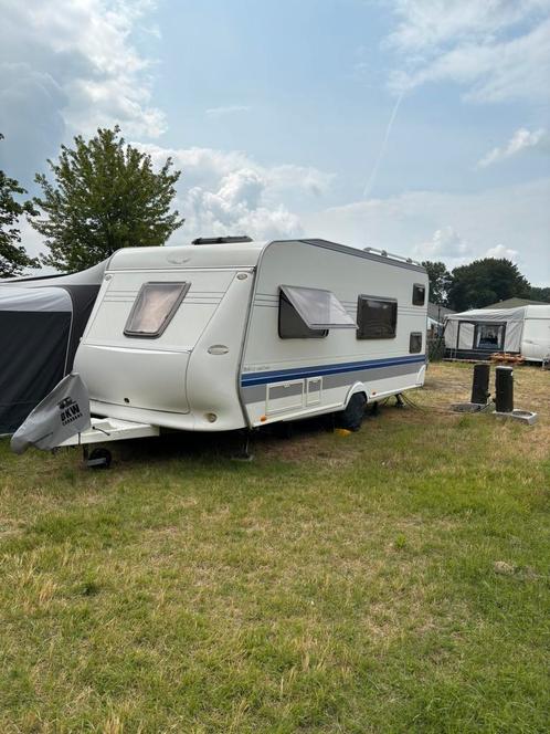 Hobby caravan 500 KMFe, Caravans en Kamperen, Caravans, Particulier, tot en met 6, 1000 - 1250 kg, Treinzit, Hobby, Overige, 4 tot 5 meter