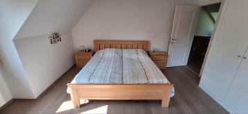 Complete slaapkamerset, massief hout licht eik, zgan beschikbaar voor biedingen
