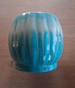 Thulin bloempot, Enlèvement