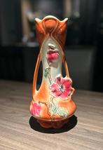 Art nouveau vaas met bloemmotief, Ophalen